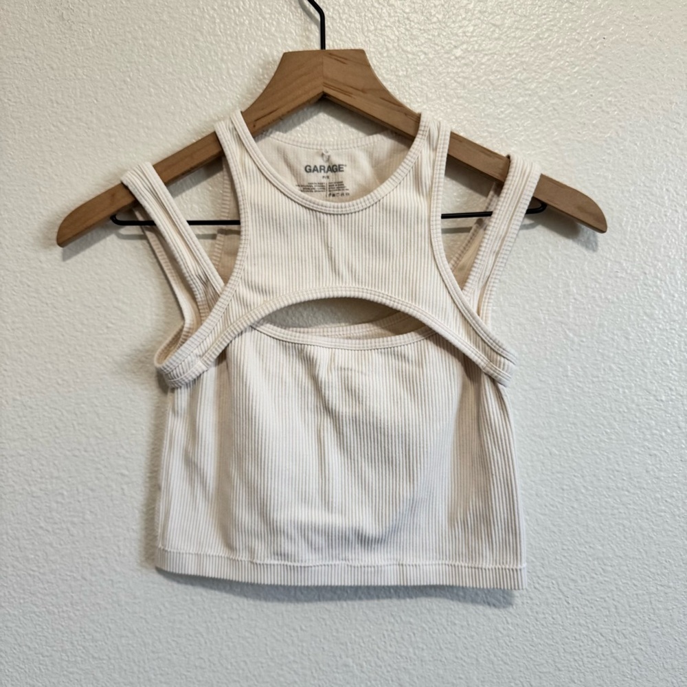 Bundle of Cream and Dark Gray Cropped tank tops - Picture 2 of 6